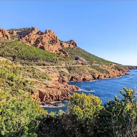 Le Papillon Maitiss Saint-Raphael (Var)